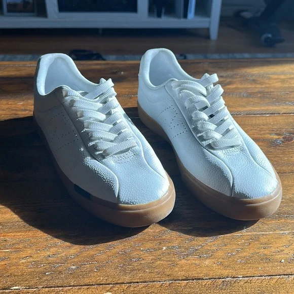 New balance - Picture 5 of 5